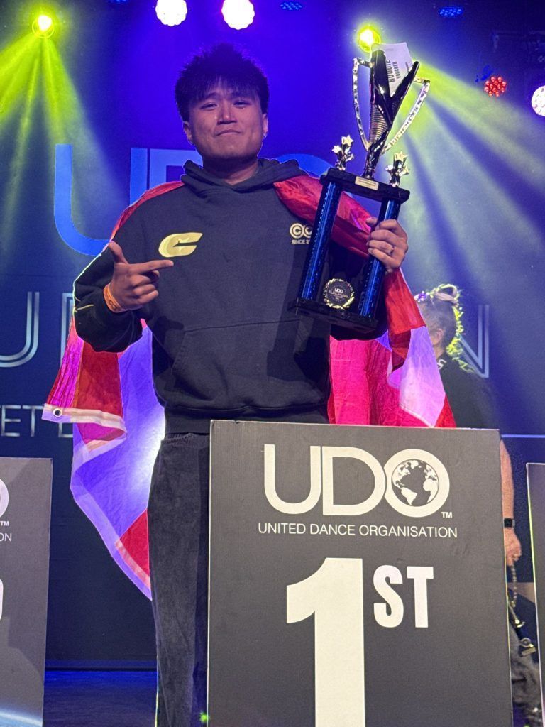 „Hier kann man so sein, wie man ist“ – Wayne aus Zwischenwasser tanzt sich ins Rampenlicht