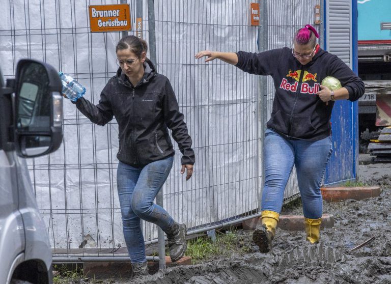 Schwerer Matsch und leichtes Herz – Szene Openair am Tag danach
