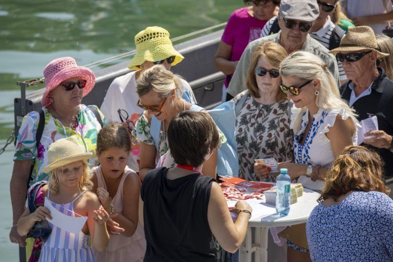 Zwischen Zaubertricks und besonderem Ausblick - VN-Familienschifffahrt begeistert Jung und Alt