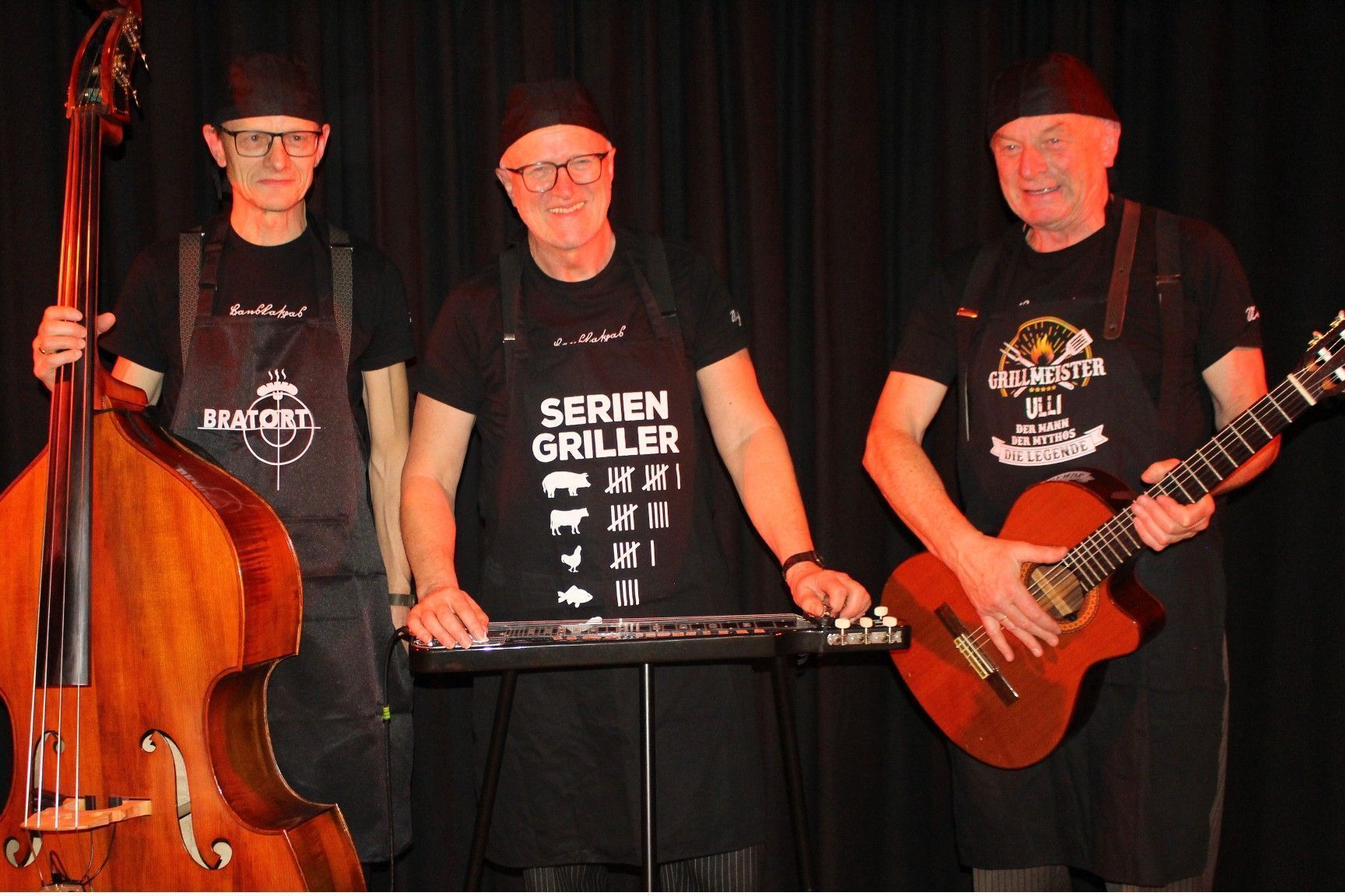 Ulli, Rich und Jos in einer Paraderolle – als Griller.