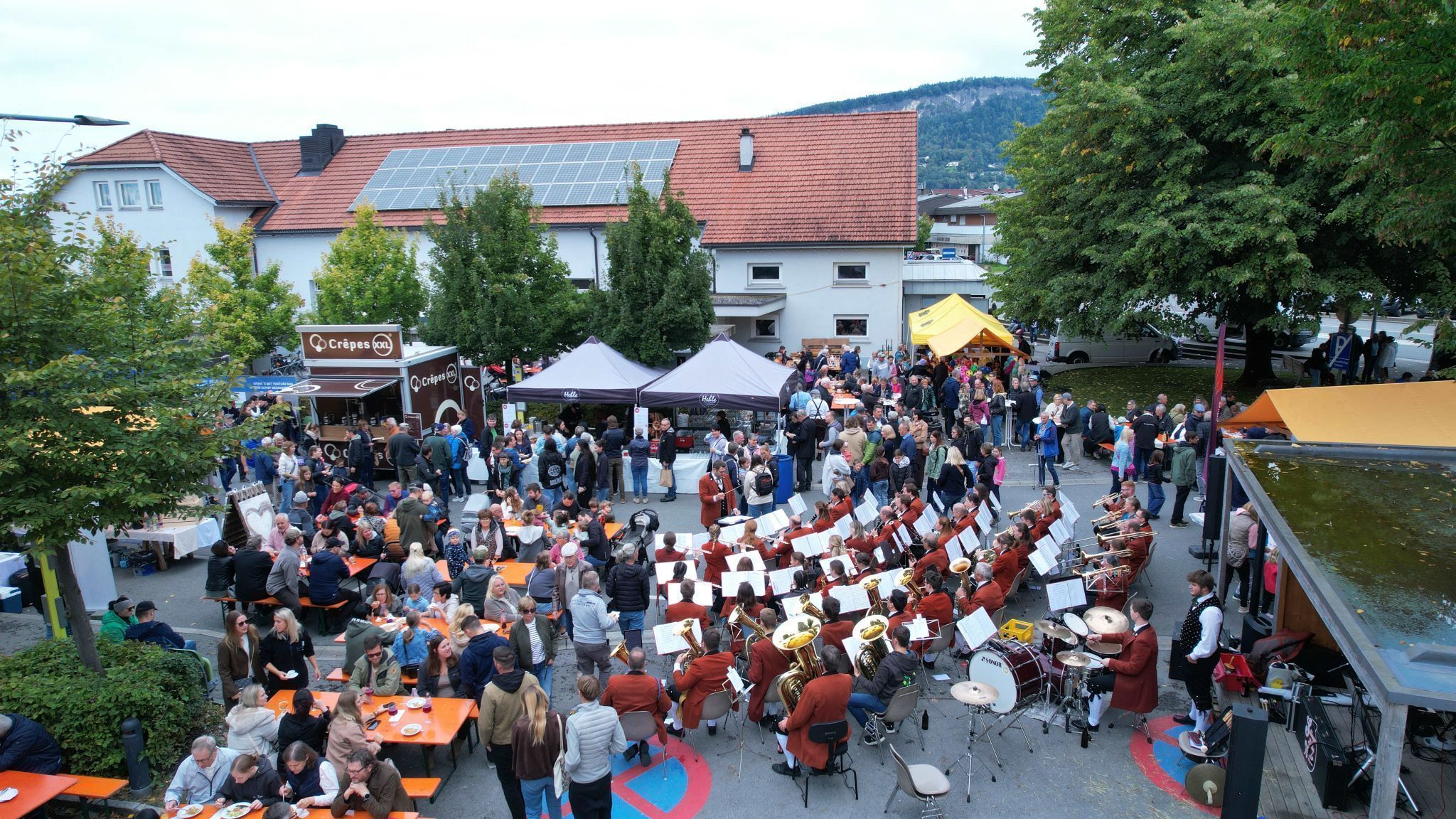 Die Bürgermusik Wolfurt spielte beim Frühschoppen auf.