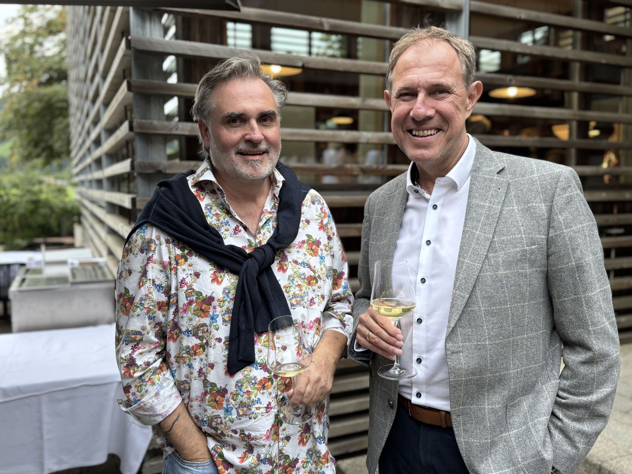 Bernhard Böhler (GAST Hohenems) und Christian Schützinger (Vorarlberg Tourismus).