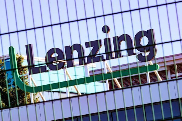 Bei Lenzing dürften 500 Jobs wackeln