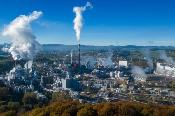 Lenzing-Mitarbeiter wollen gegen Jobabbau protestieren