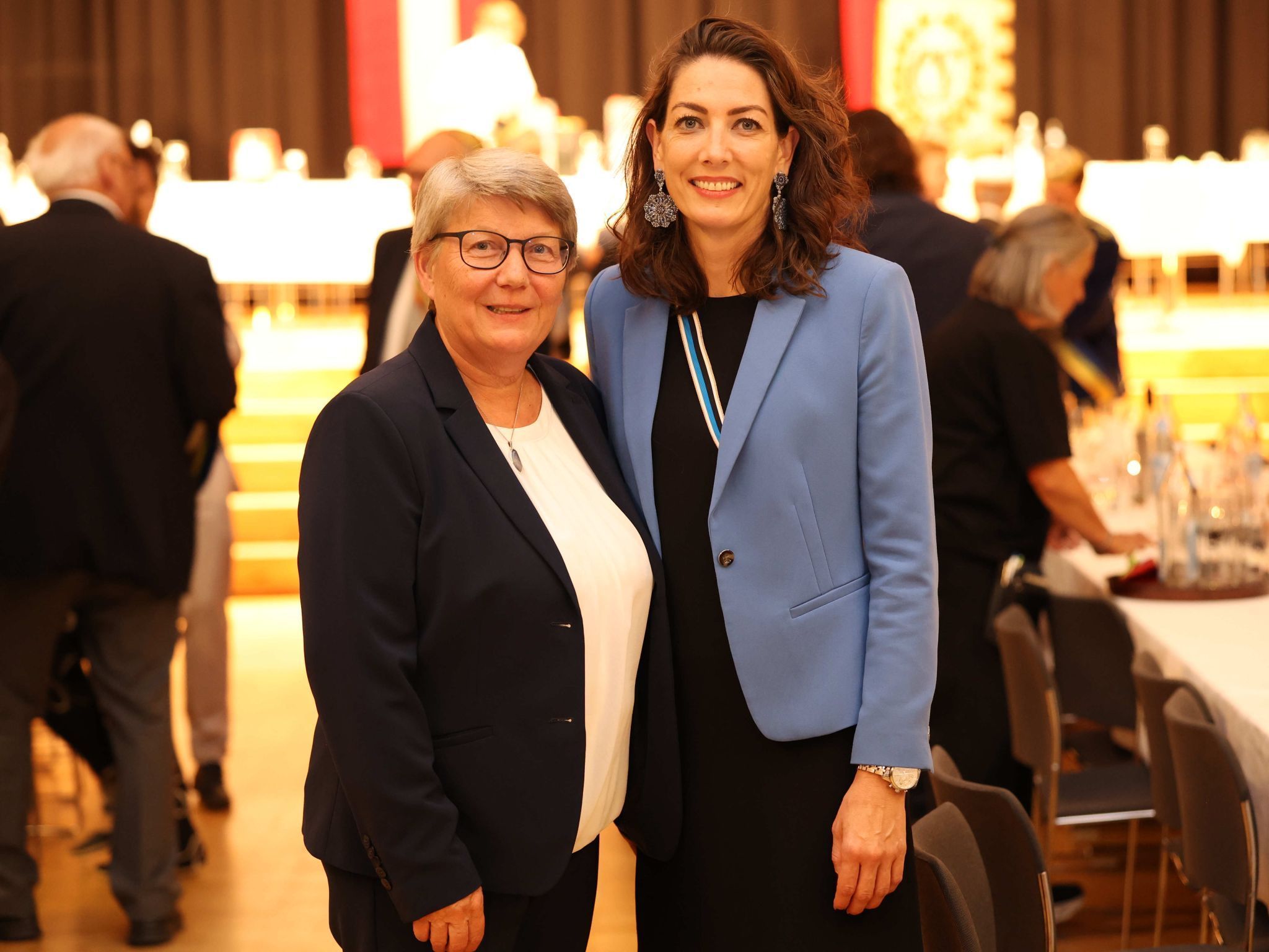 Martina Türtscher und Veronika Marte.
