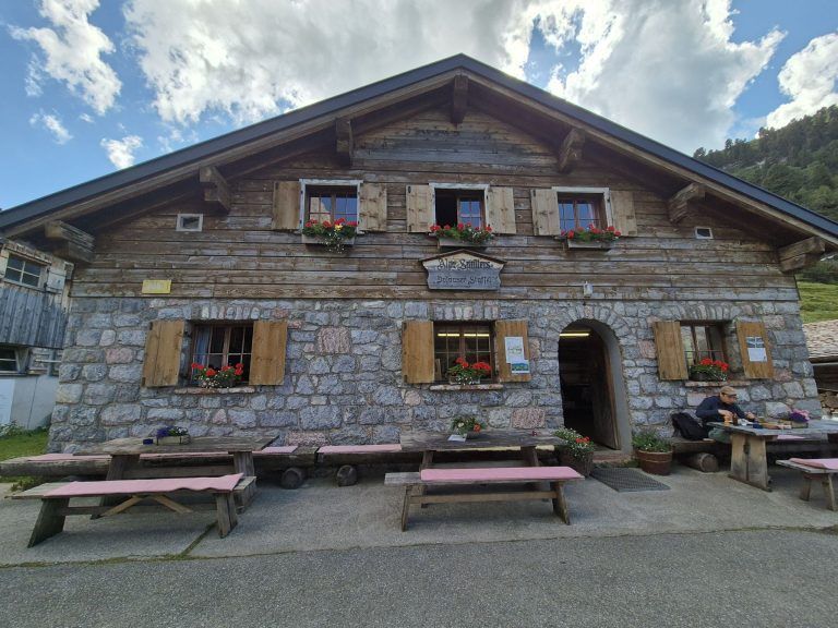 Dalaaser Staffel, Alpe