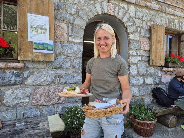 Dalaaser Staffel, Alpe