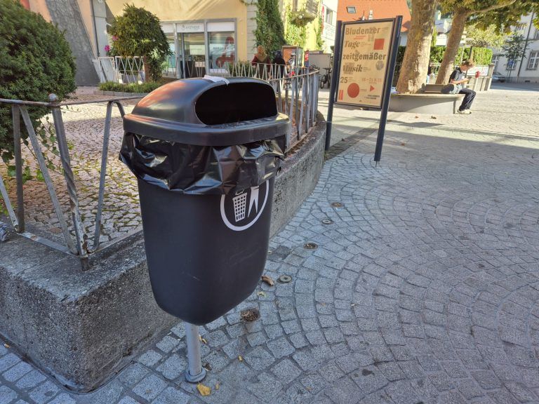 Müll, Müllablagerung, Innenstadt Bludenz