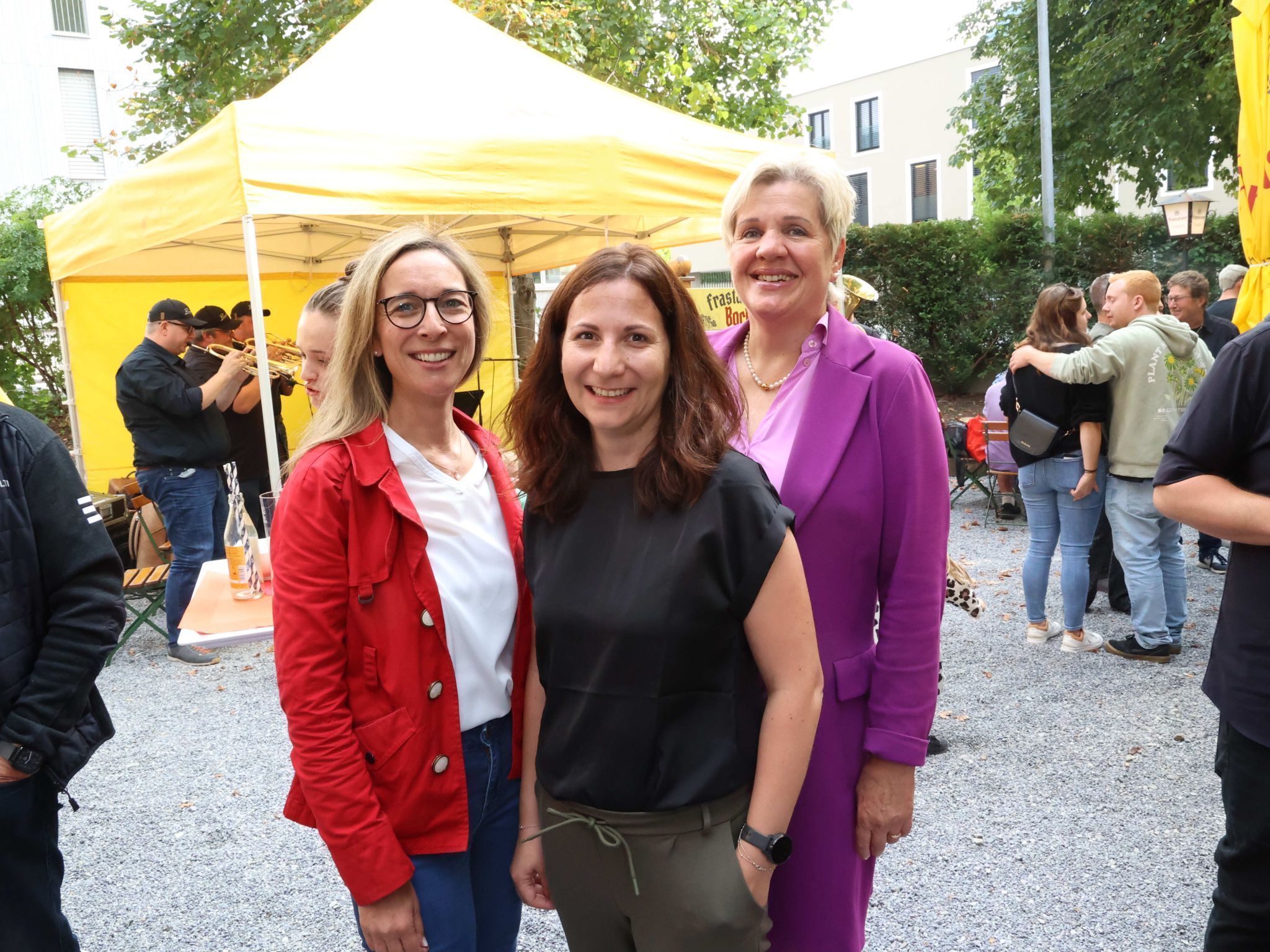 Caroline Binder (Marktgemeinde), GR Andrea Lins-Gabriel und Vizebgm. Michaela Gort.