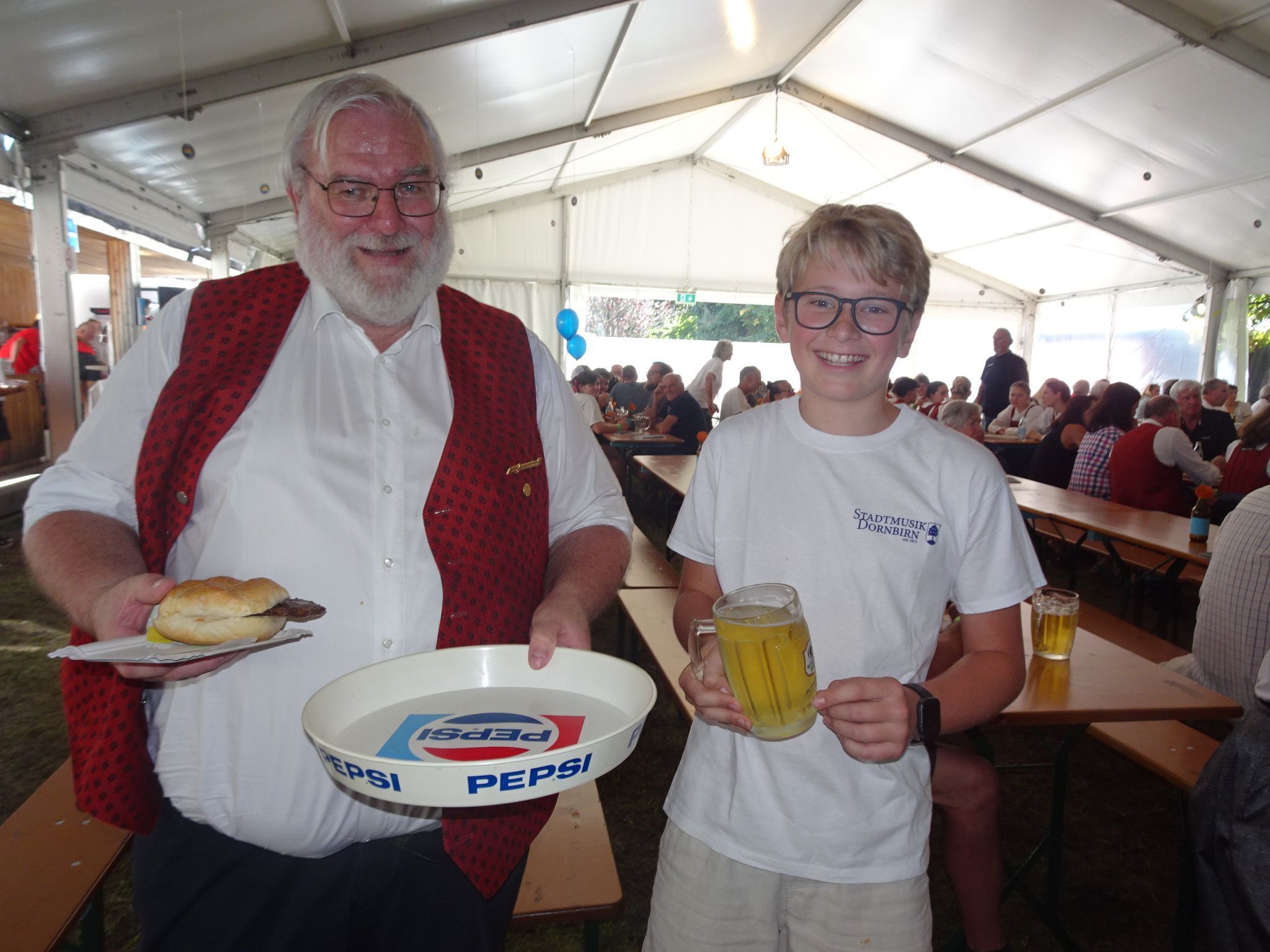 Bei bester Stimmung wurde der 150. Geburtstag der Stadtmusik Dornbirn im großen Festzelt im Klostergarten gefeiert.