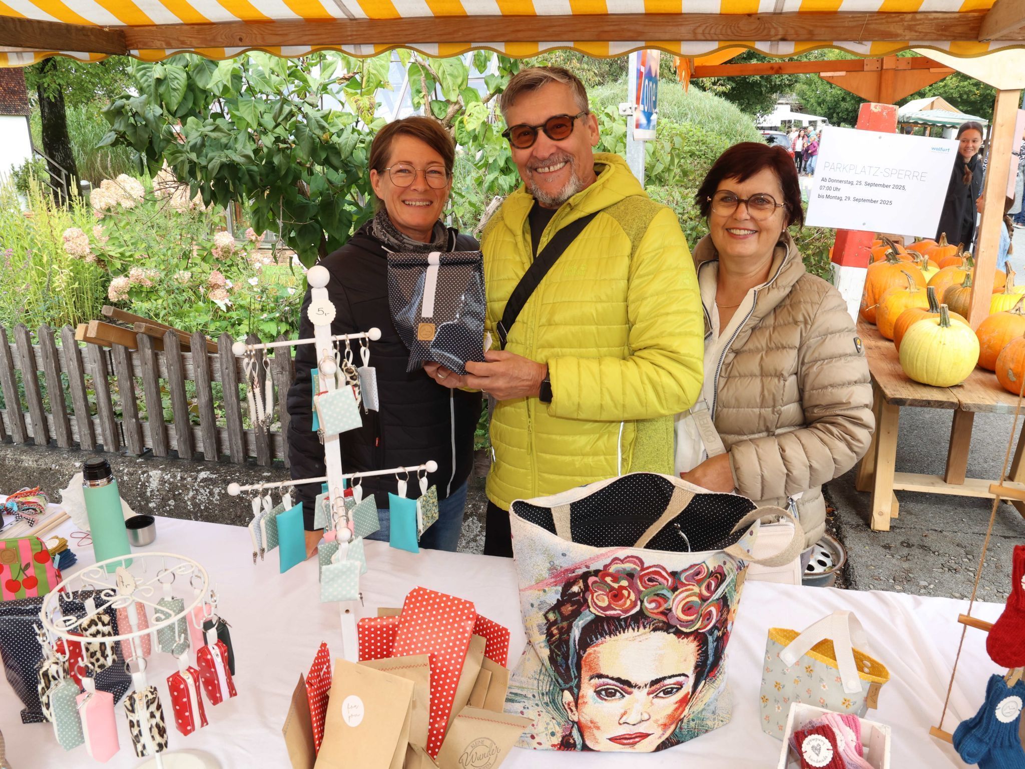 STandlerin Nina Giesinger mit Walter und Karin Samonig.