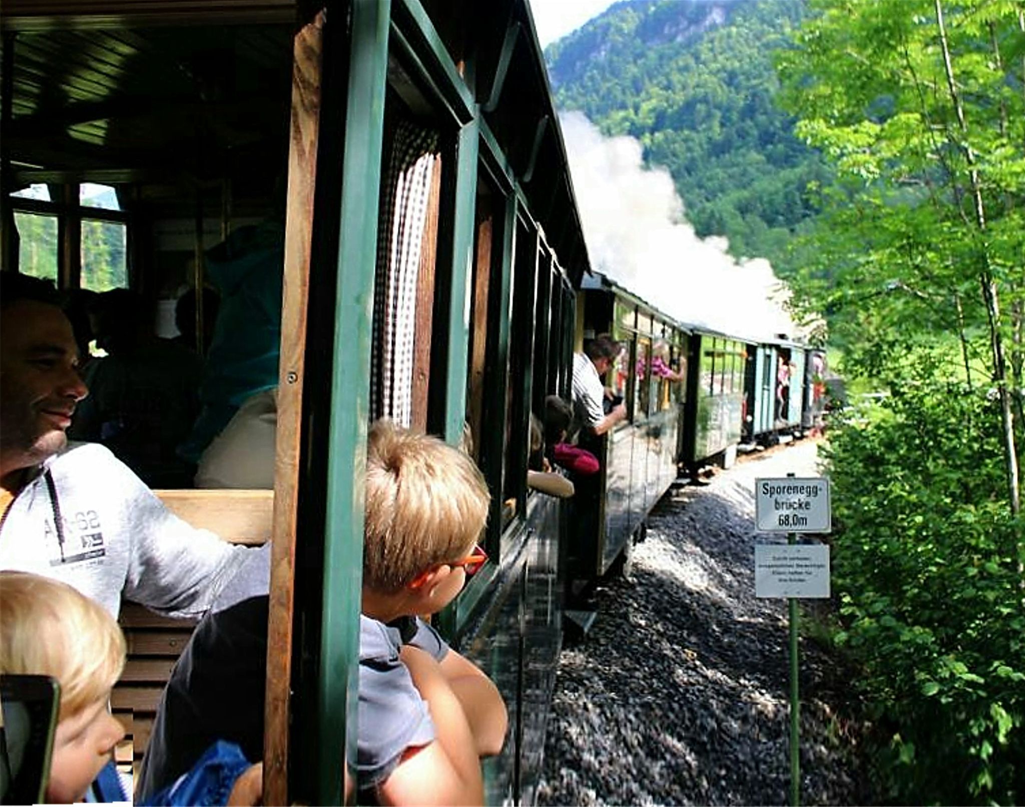 Der Museumsbahnverein ist so flexibel, dass auf Anfrage immer wieder spontan und unkompliziert Sonderfahrten eingelegt werden können, die natürlich auch öffentlich zugänglich sind.