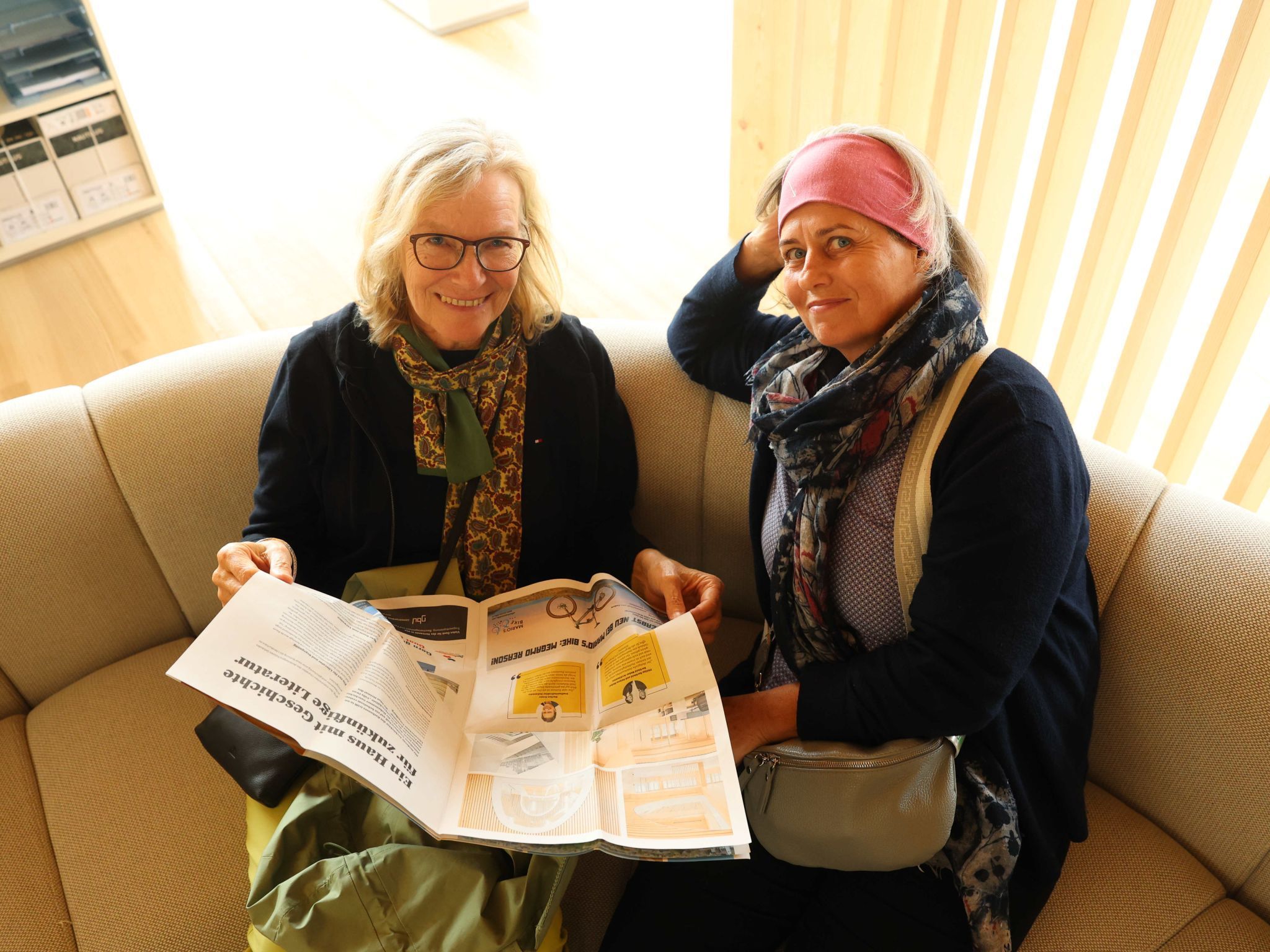 Sabine Sauer und Brigitte Degenhart.