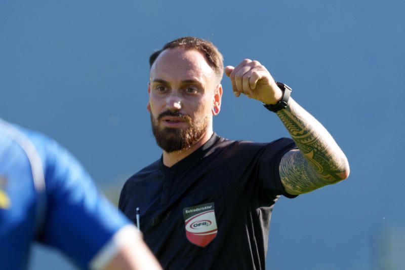 Schiri Manuel Jauk hatte alles im Griff. STIPLOVSEK
