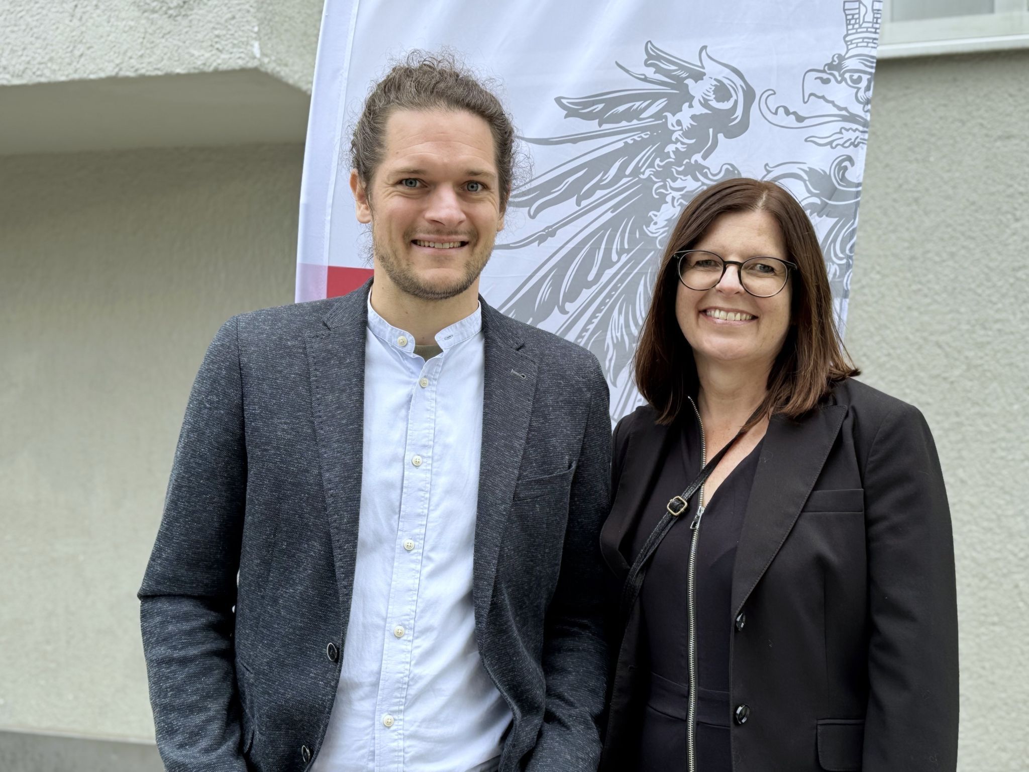 Matthias Ehrhart (AVD Vermessung) und Architektin Carmen Schrötter-Lenzi.