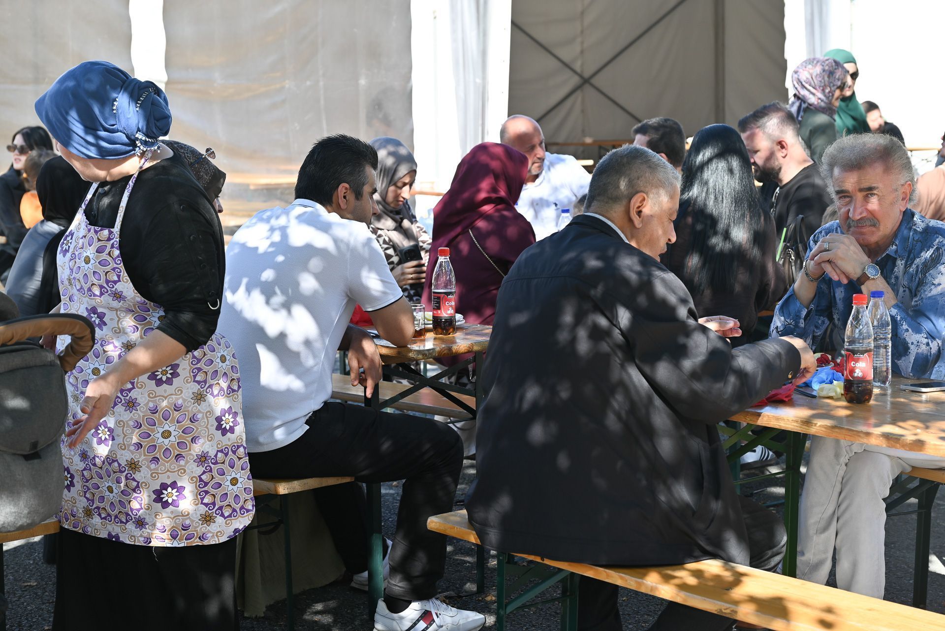 Die Kermes ist ein Essensfest, bei dem das Zusammenkommen gefeiert wird.