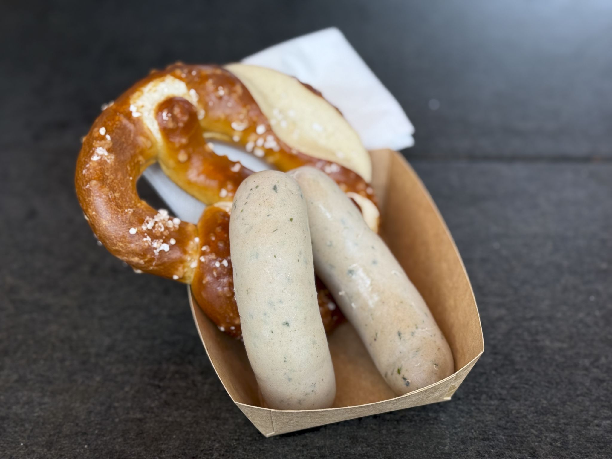 A Weißwurst und a Brez'n durfte nicht fehlen