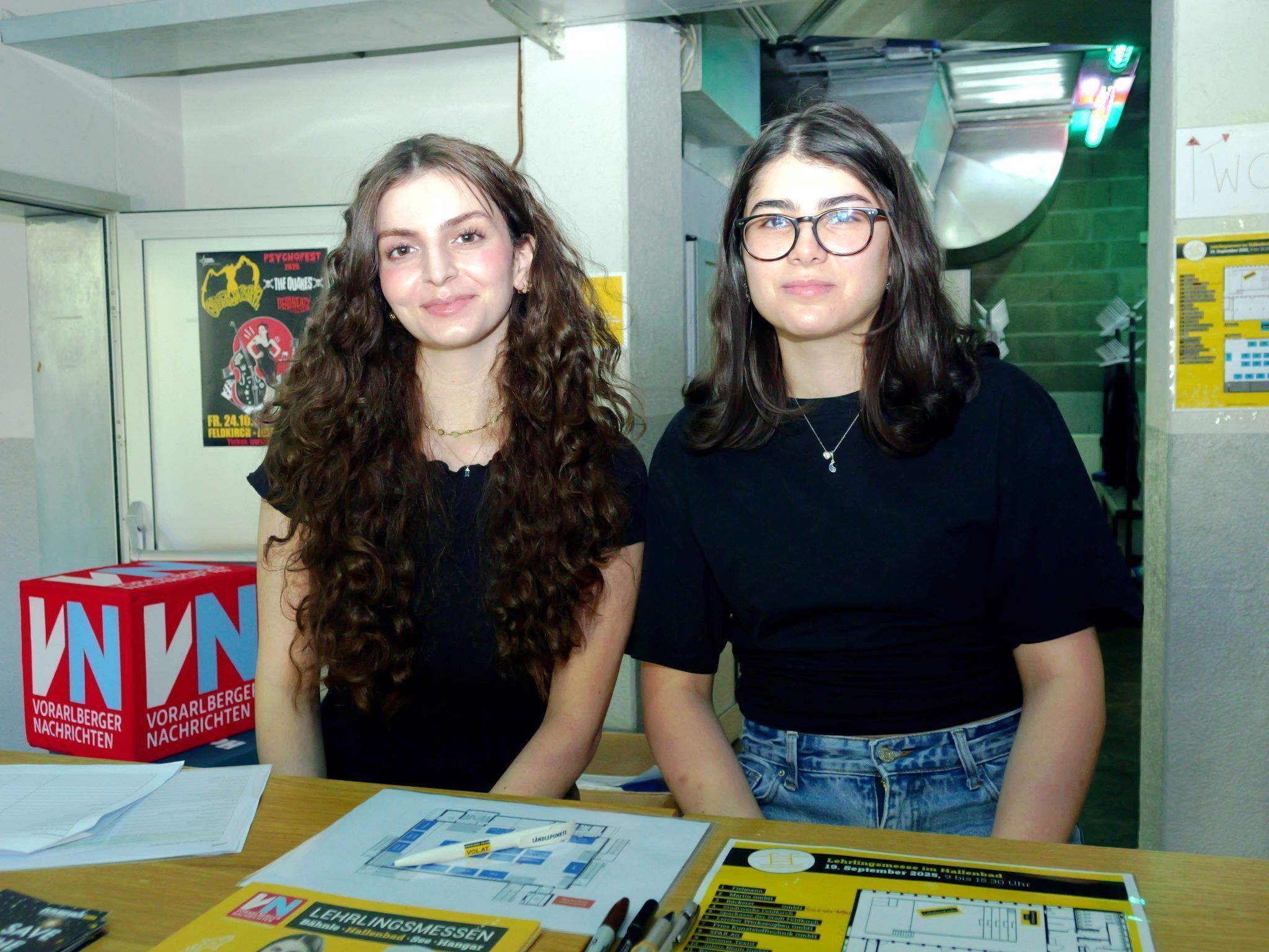 Yaren und Esra sorgten für einen freundlichen Empfang.