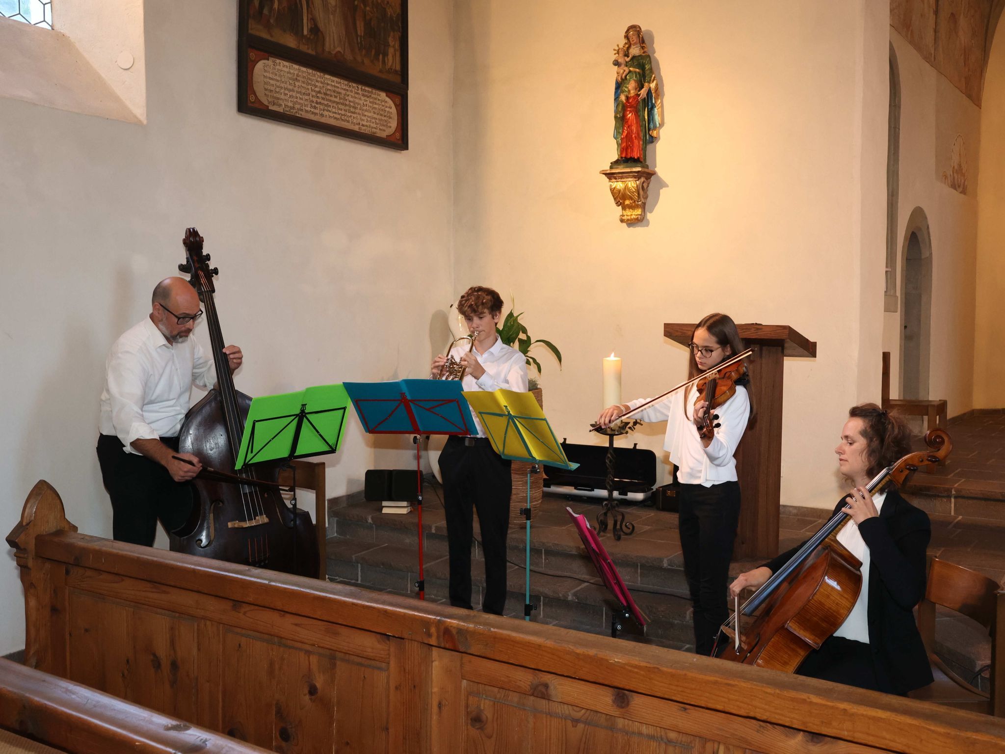 Familienbande Huemer: Markus, Jonathan, Frieda  und Iza.