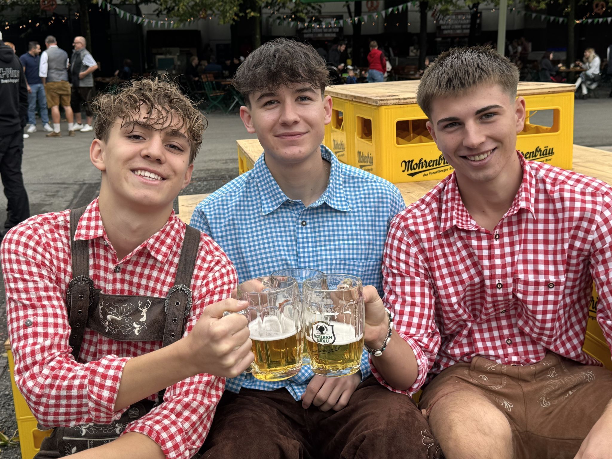 Nico Feuerstein, Leon Schwärzler und Nevio Klotz feierten mit.