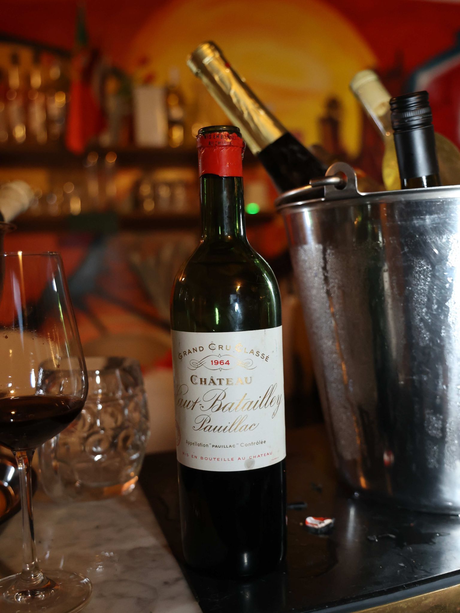 Mehr als 60 Jahre alter Spitzen-Bordeaux.