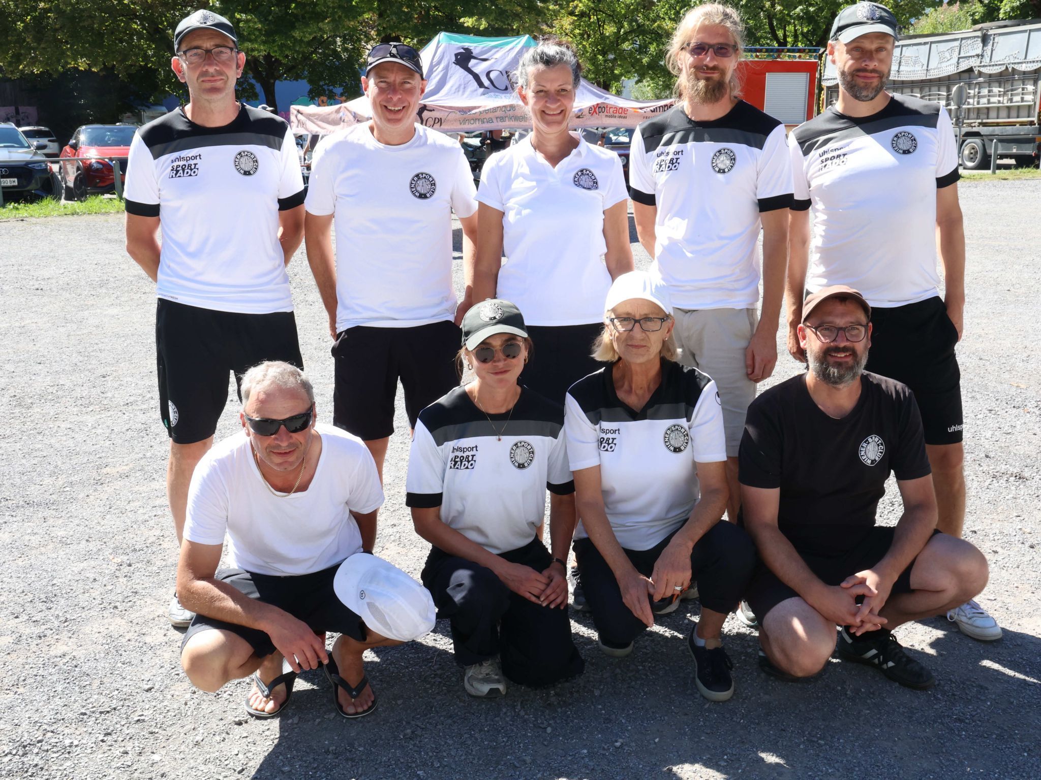 Auf Platz drei ladnete der