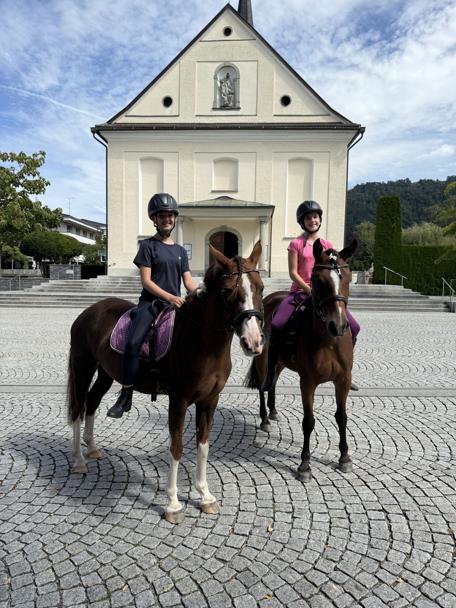 Die Helferinnen vom Ponyclub
