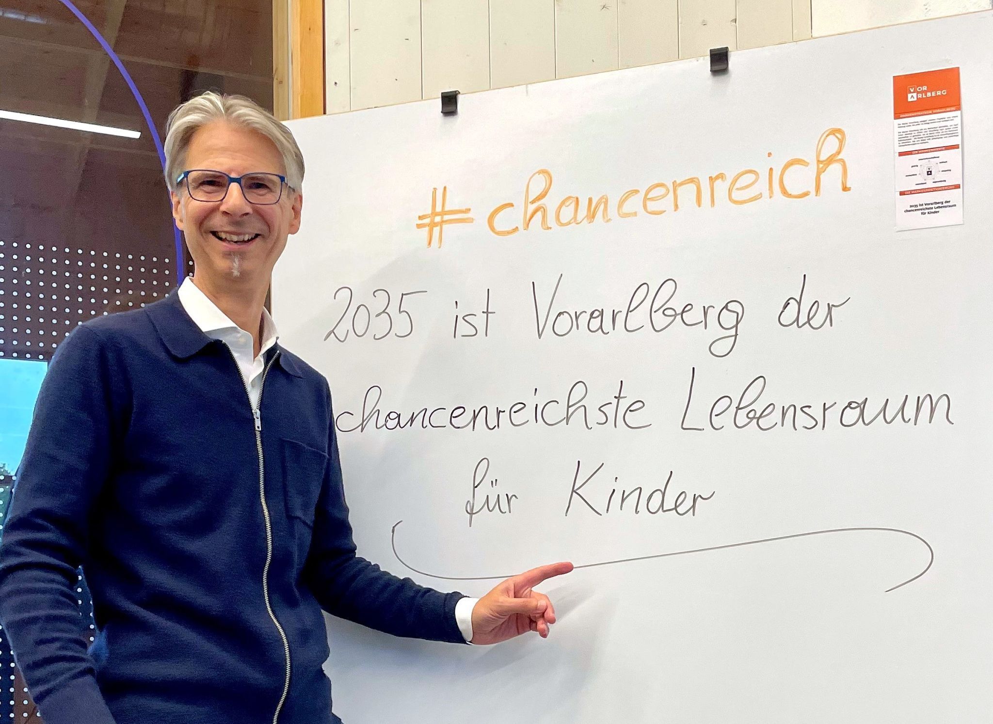 Alexander Kappaurer, Leiter der Marke V freut sich mit der Kooperation weiterhin den Schulsport zu unterstützen. 