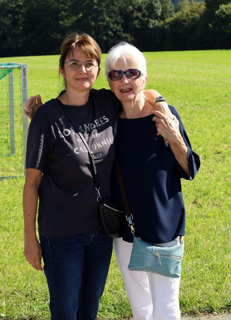 Katrin und Ilse (vlnr) genossen das Herbstfest