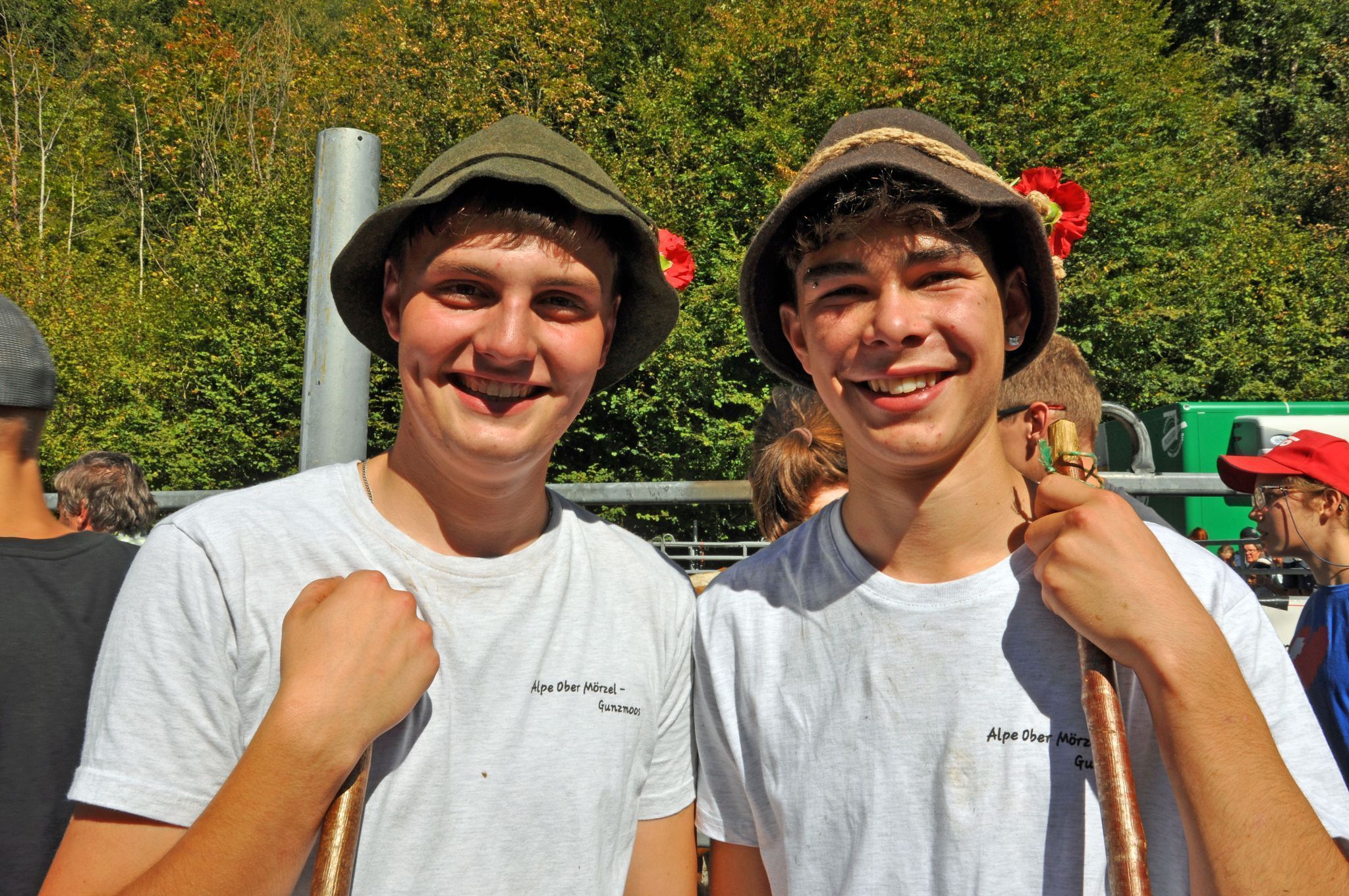 Nico und Xaver haben den Sommer auf der Alpe Ober Mörzel-Gunzmoos genossen.