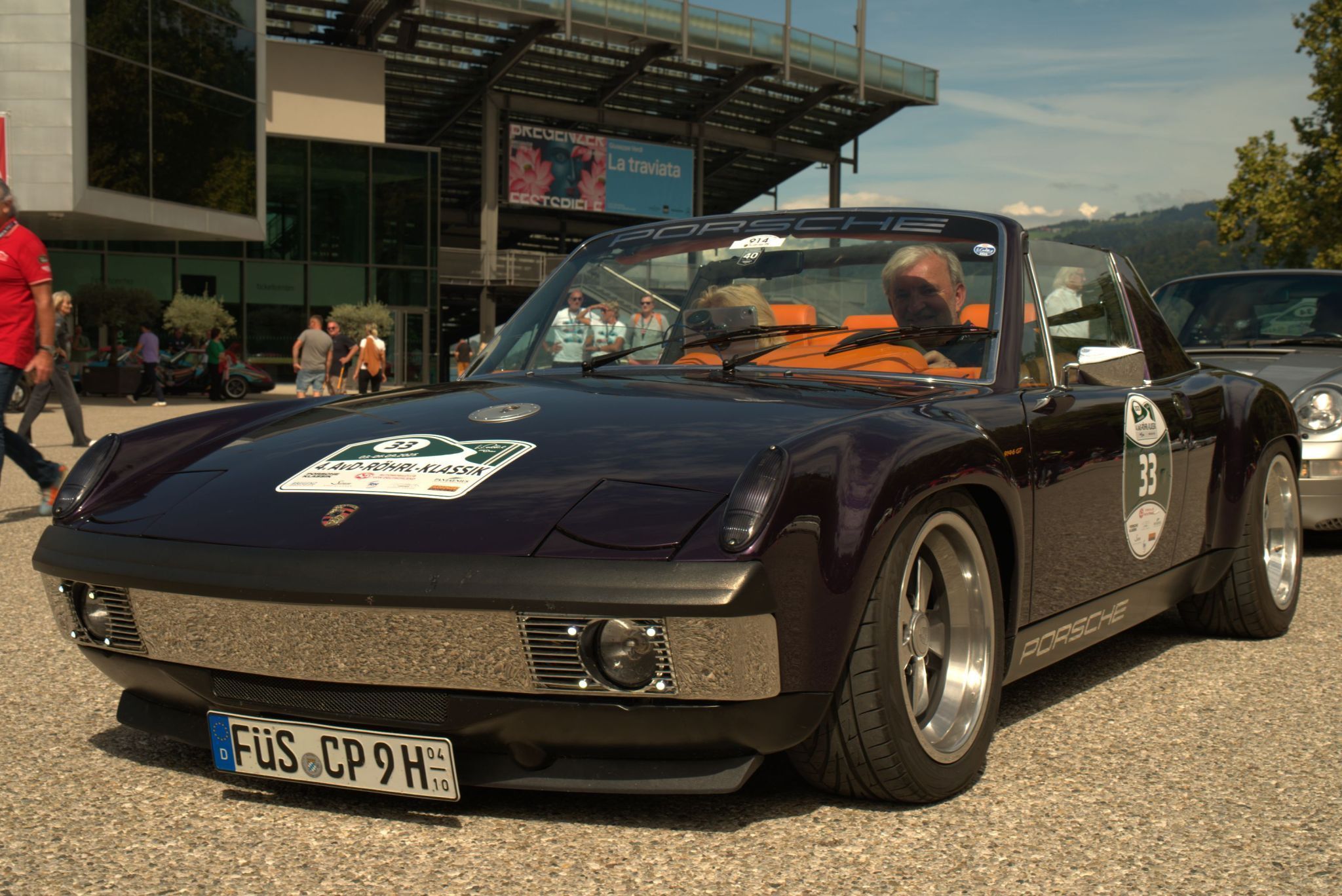 Die AvD-Röhrl-Klassik zu Gast im Ländle, von Donnerstag, den 4. September bis Samstag, 6. September 2025 starte am Festspielhaus in Bregenz die Rallye mit 170 historischen Porsches. (Bildergalerie)
