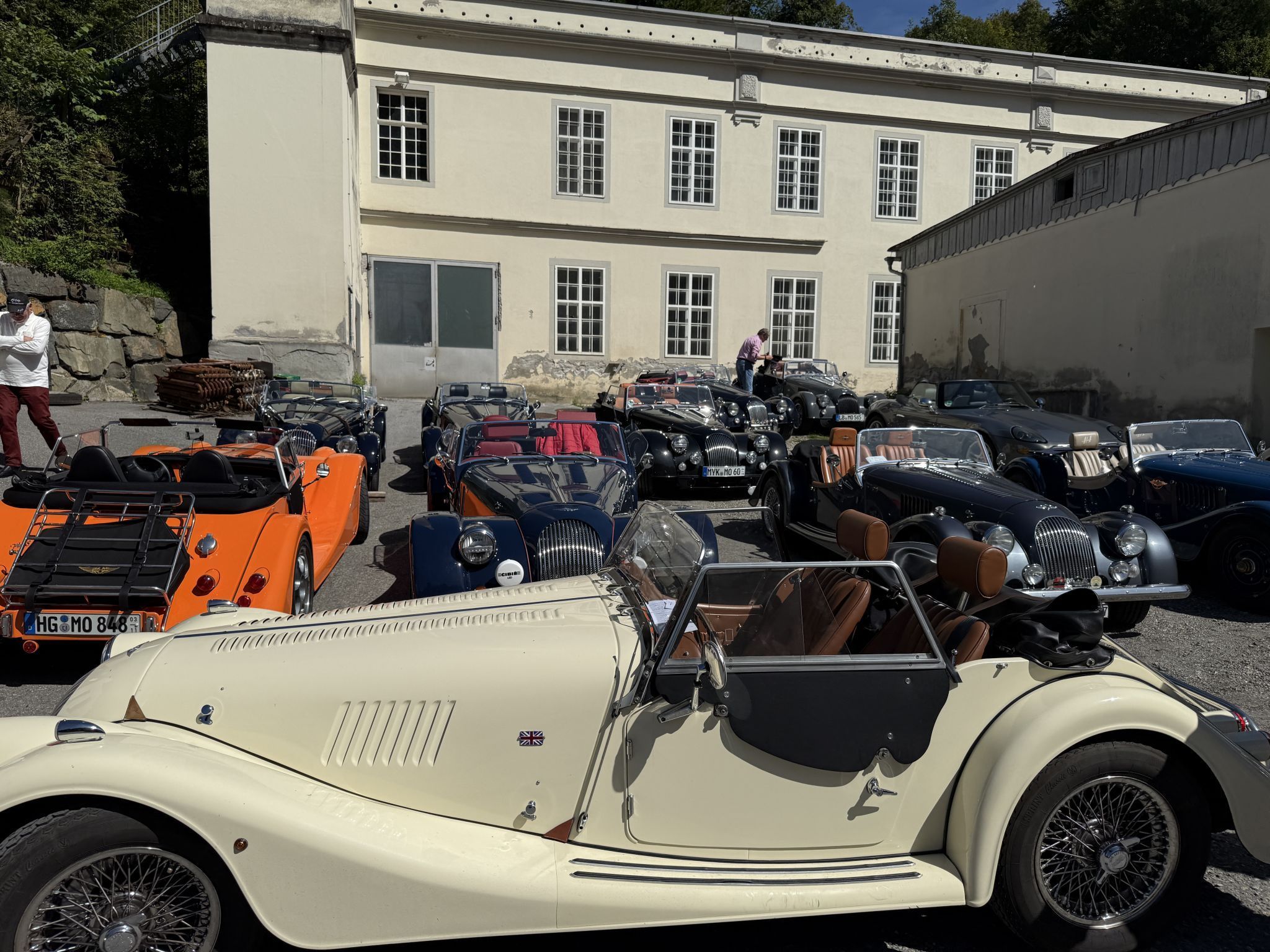 Treffpunkt beim Rolls Royce Museum