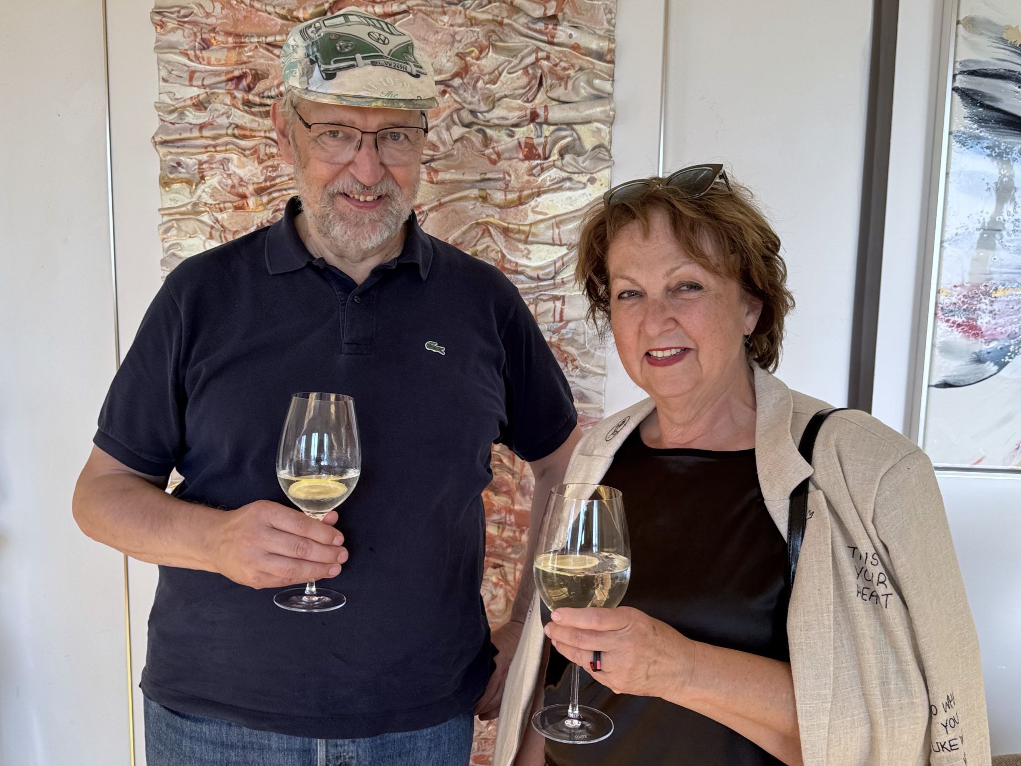 Unter den Gästen: Galeristen Maximilian und Sigi Fritsche.