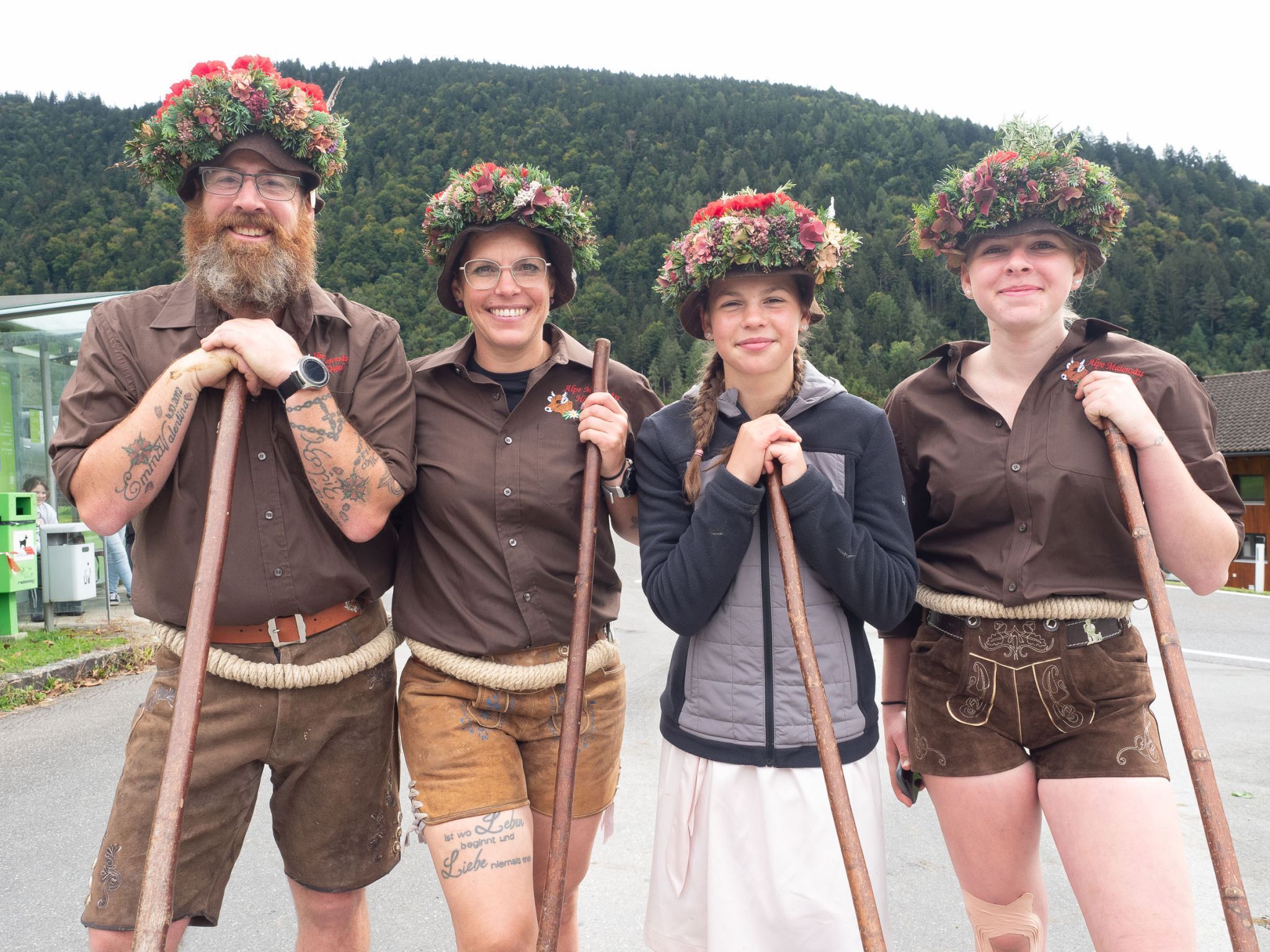Chefhirte Christoph Amann mit Gattin Monica und den beiden Töchter Emma und Leonie