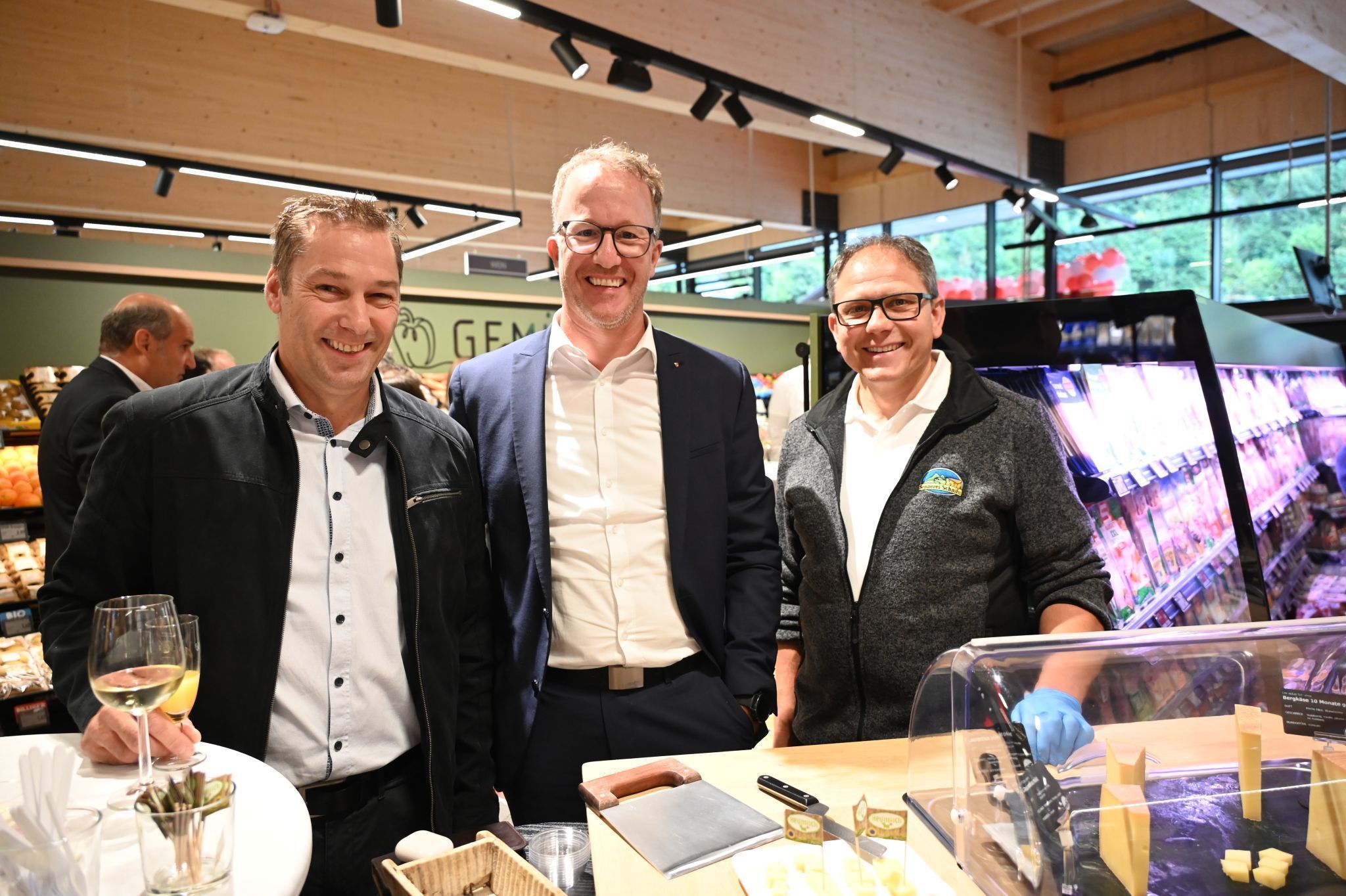 Bgm. Martin Burtscher, Landesrat Christian Gantner und Markus Hartmann.