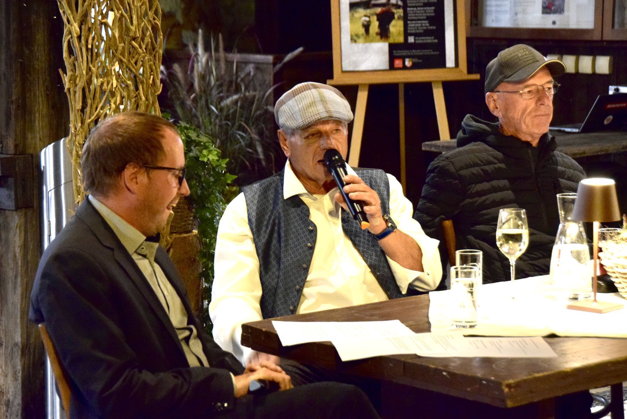 Josef Manahl, Heinrich Sandrell und Arno Fricke.