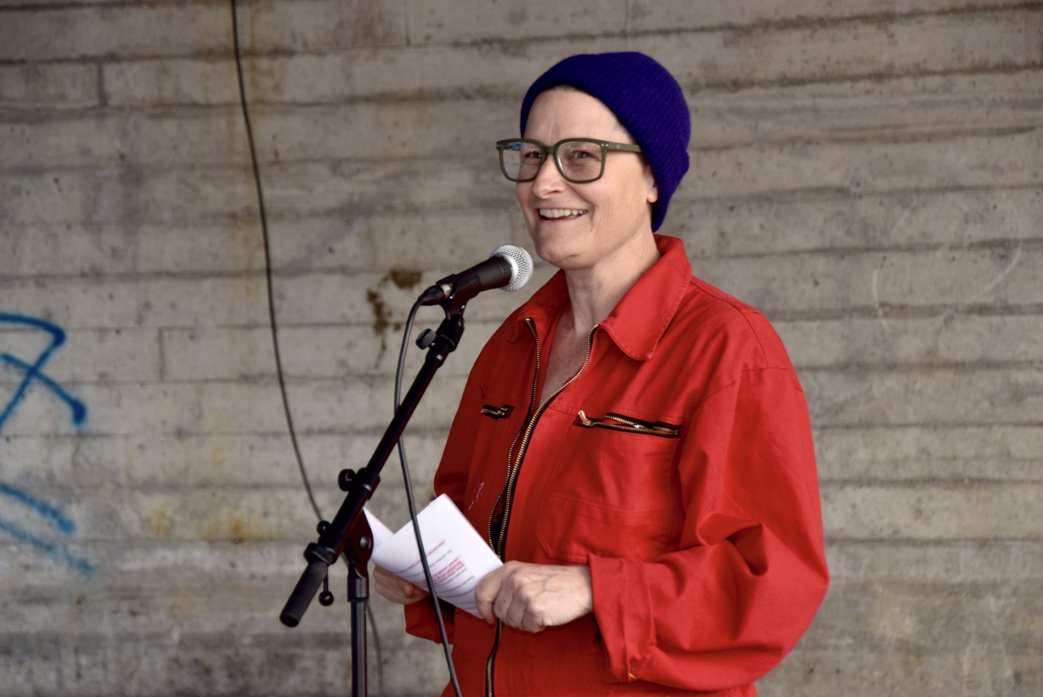 „Betonsonne – Kunst unter der Brücke“ ist ein Gemeinschaftsprojekt der Stadt Bludenz mit der Künstlerin Christine Lederer.