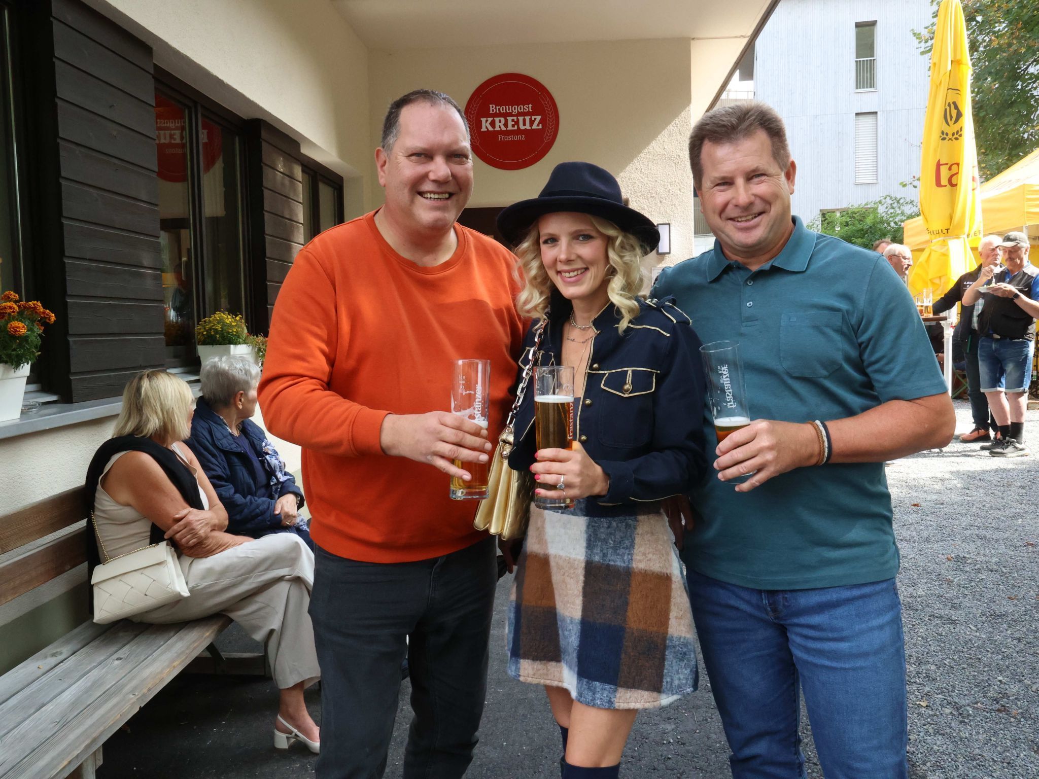 Thomas Proksch, Magdalena Brändle (GF Saminapark-Hotel) und Gerhard Kathan.
