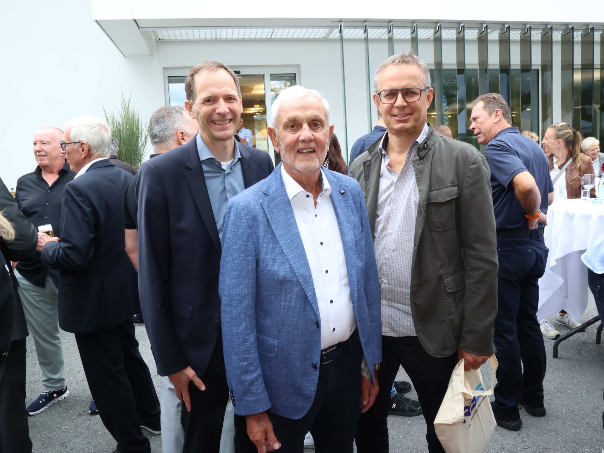 Martin Dünser (Ender Klimatechnik), Kurt Edner und Nachbar Bernd Morscher.