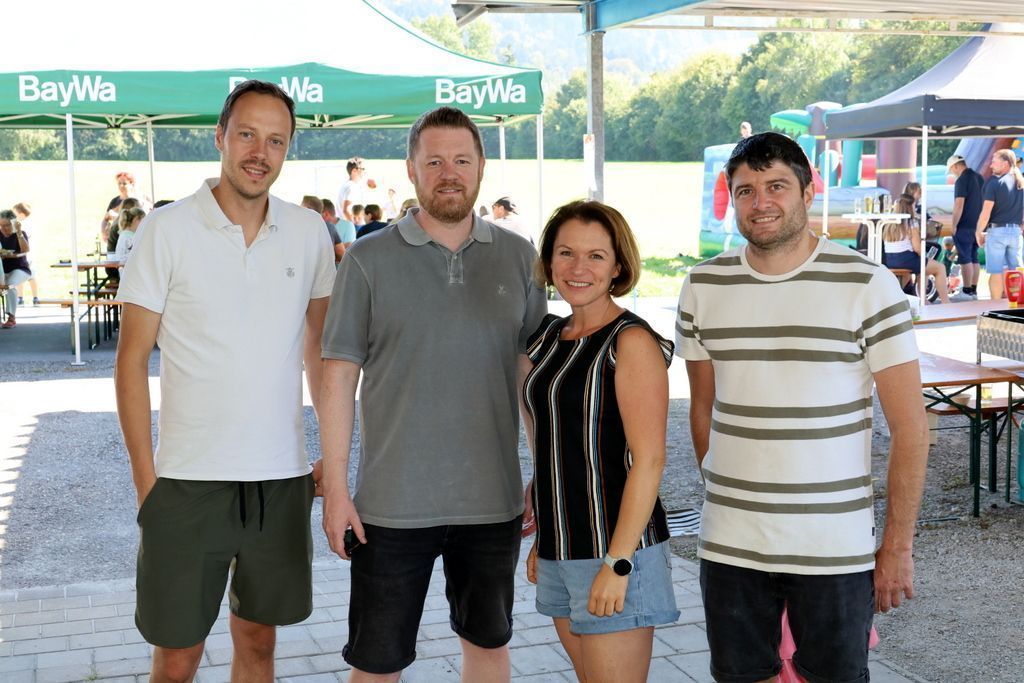 das Vorstandsteam der Fasching- und Funkenzunft Ruggburg: Michael, Obmann Cornelius, Christina und Gabriel (vlnr), es fehlt Christine