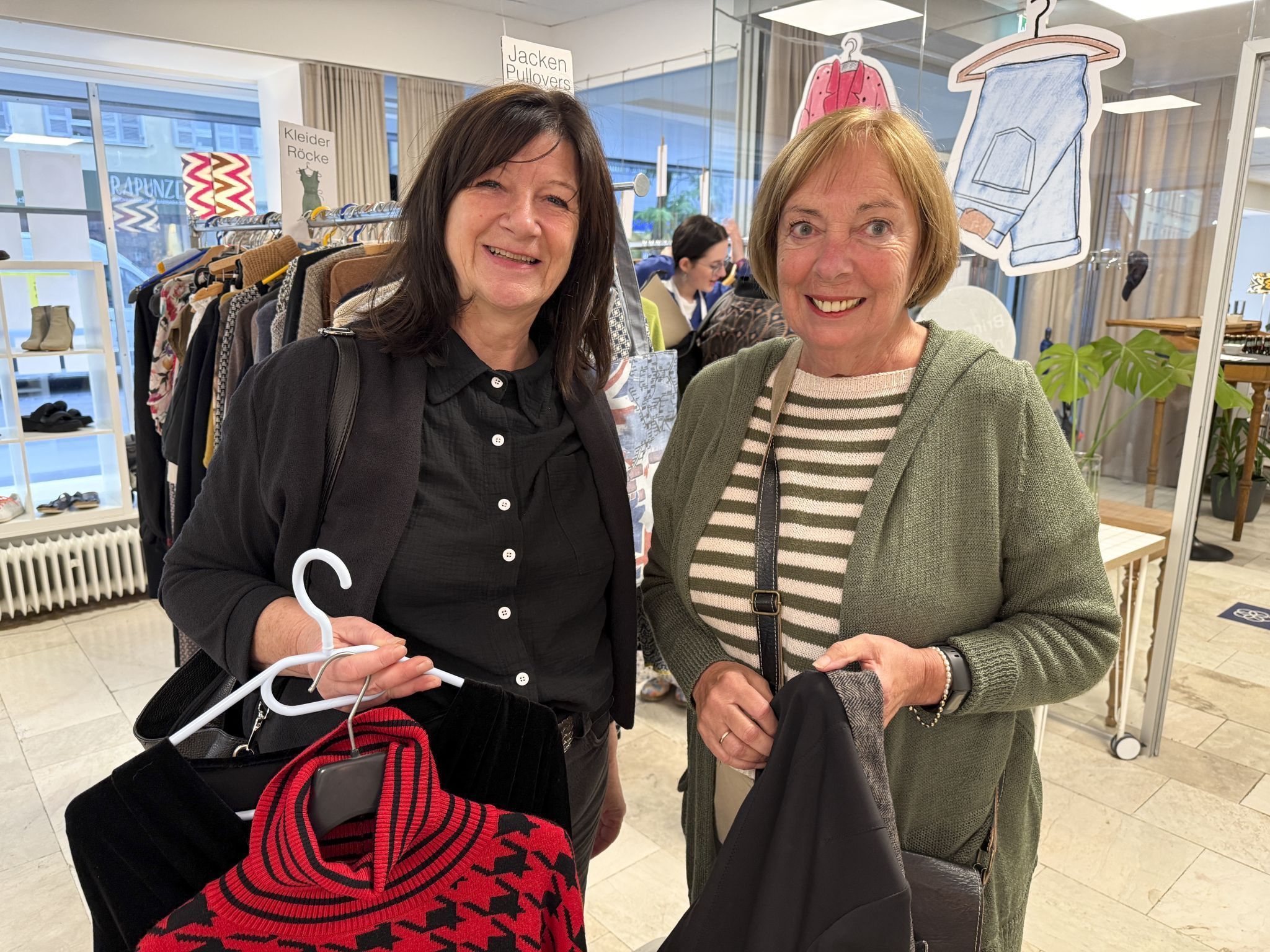Elfi Madlener und Ulrike Metzler brachten und fanden