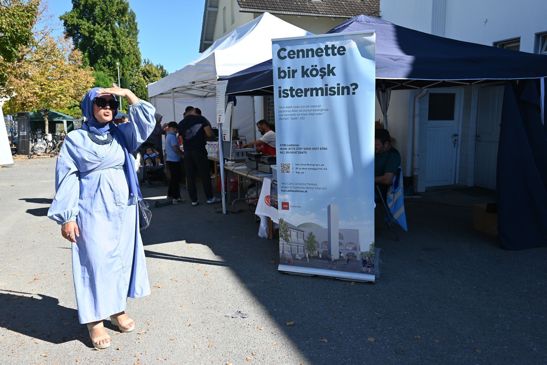Auf der Kermes konnten die Besucher auf für den Bau der neuen Moschee spenden.