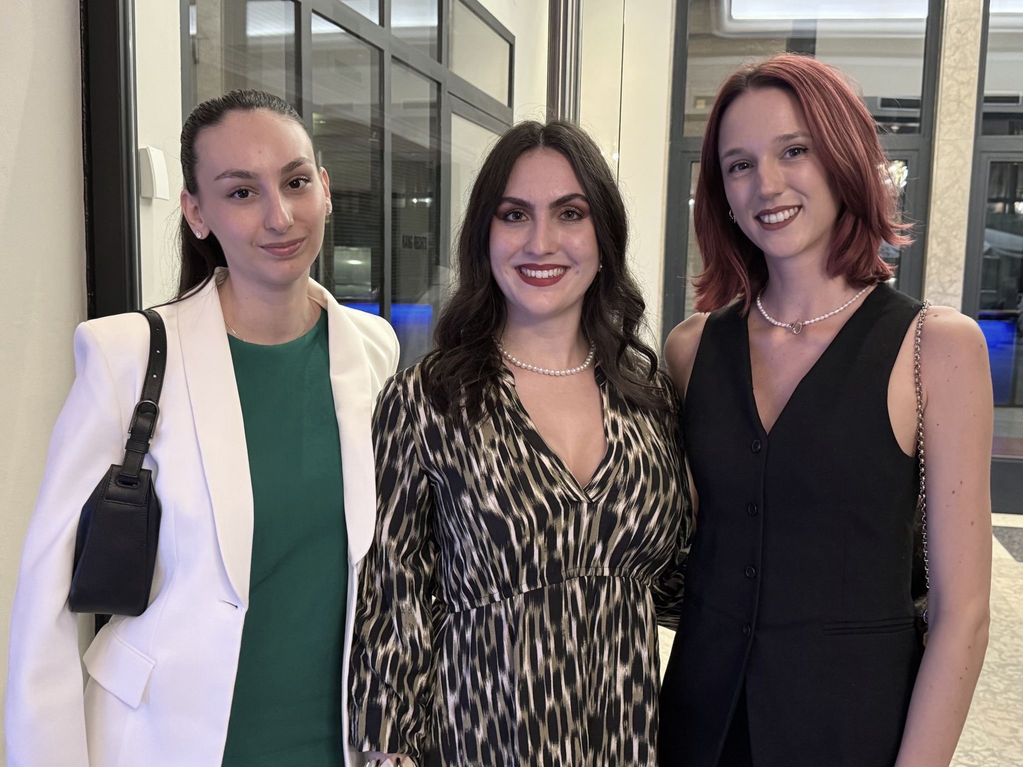 Lena Vater, Sara-Susanna Schönenberger und Mina Niederscheider.