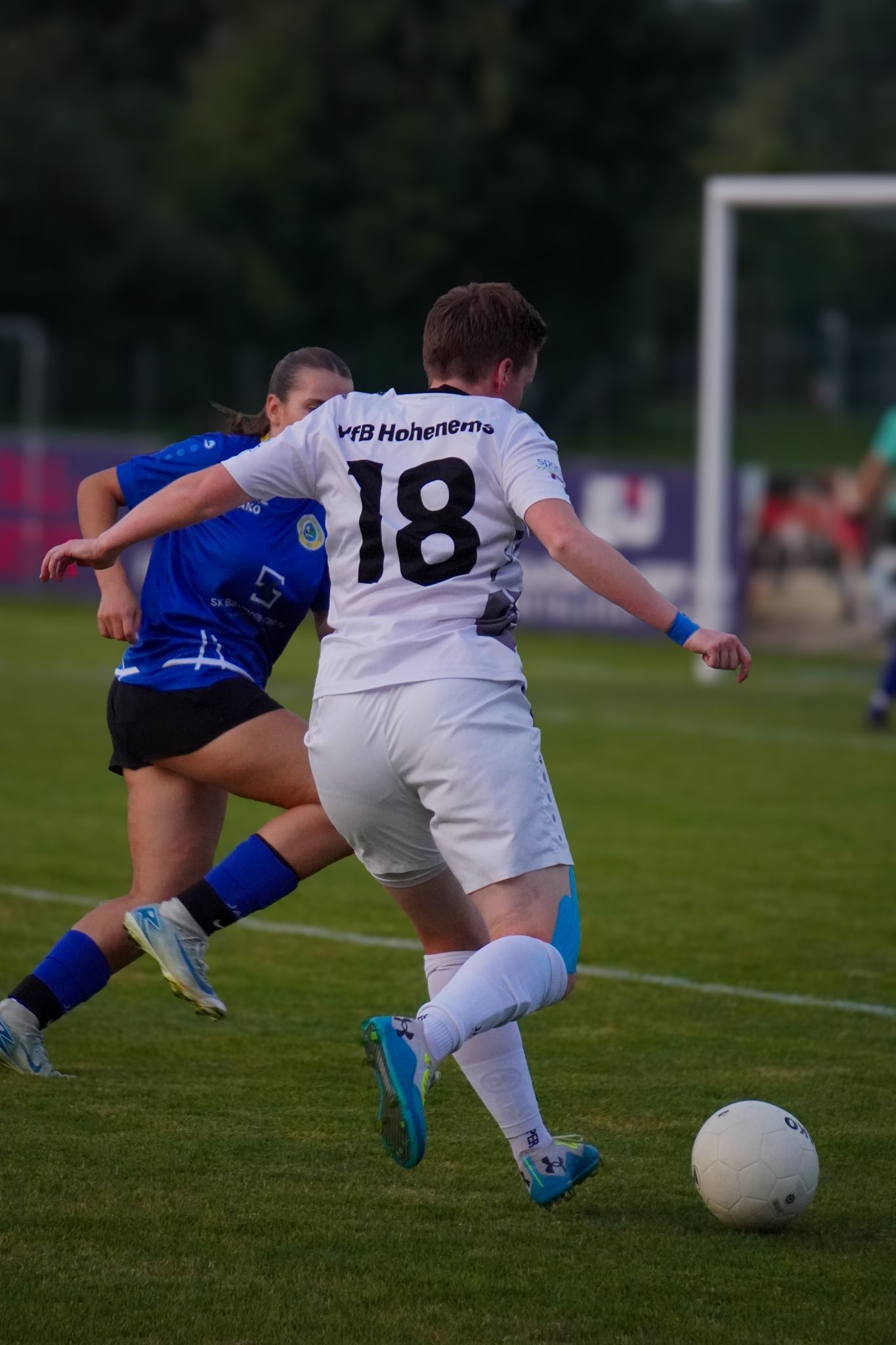 In ihrer Freizeit kickt Sophie Winkler in der Frauen Vorarlberg Liga in Hohenems. WINKLER