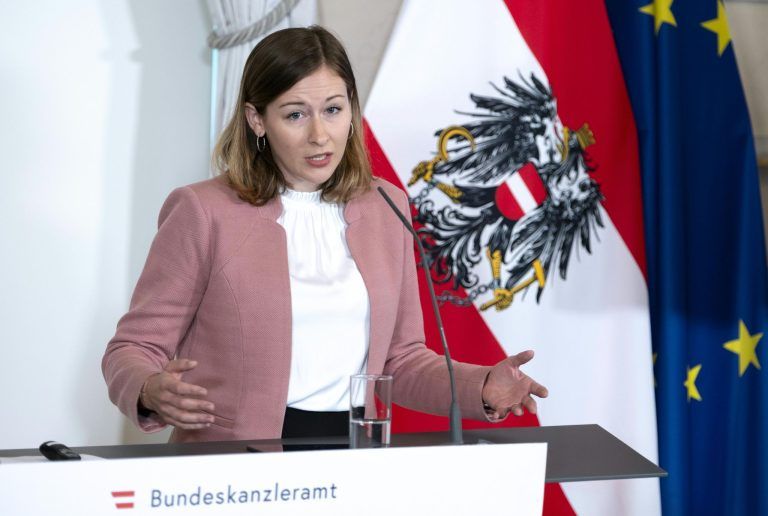 Kopftuchverbot an Schulen. So (un)sicher ist es, dass es kommt.