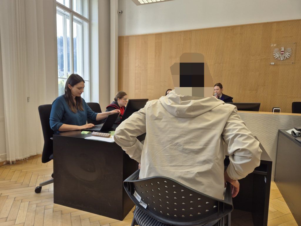 Geistig beeinträchtigter Frau mit Säureattentat gedroht