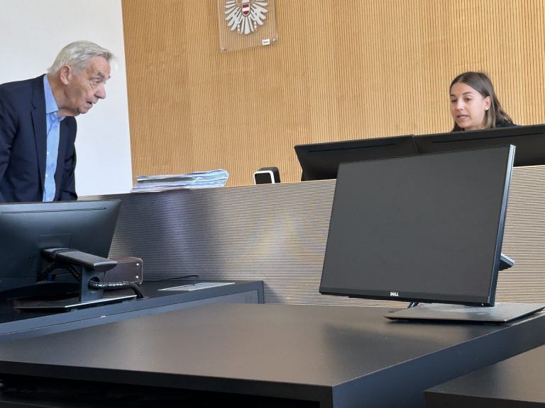 Klage gegen Bildungsdirektion