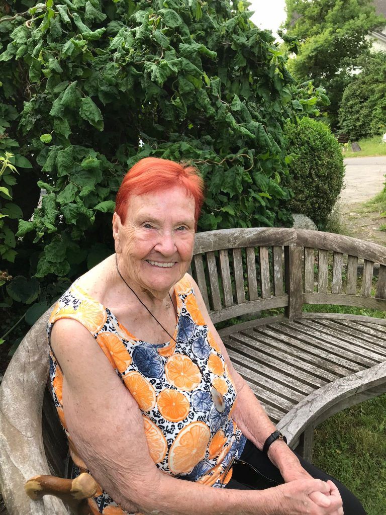 Jytte Dünser, Künstlerin, Autorin, Portrait