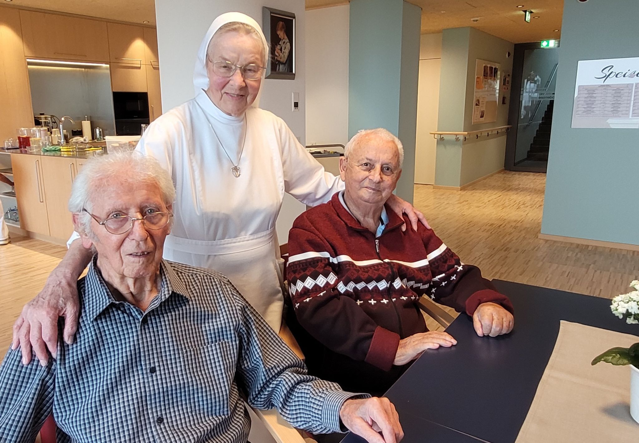Damit sich hier alle im Alter einfach wohl fühlen können! Gut betreut im Alten- und Pflegewohnheim Jesuheim in Lochau.