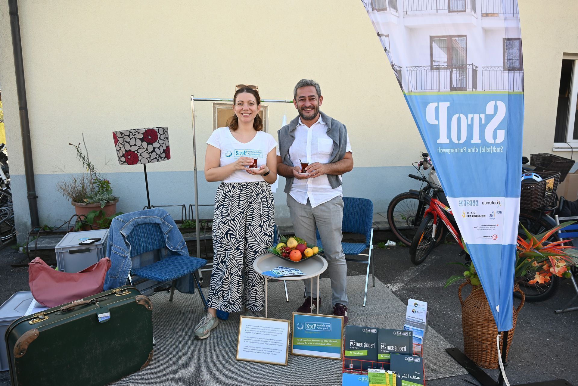 Tamara Gollaun (StoP) und Halil Ilgec waren ebenfalls auf der Kermes.